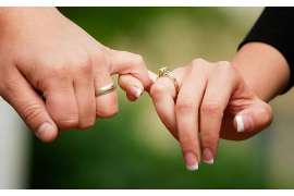 妻子出轨怎样挽回婚姻关系的方法 妻子出轨怎样挽回婚姻关系的方法